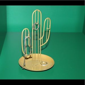 METAl CACTUS JEWELRY HOLDER/ RACK  3/20$5/25💚